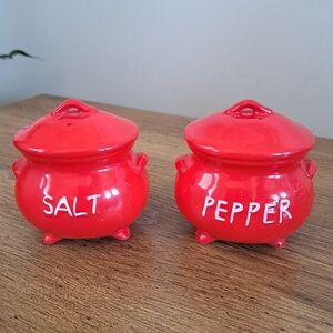 Vintage Salt And Pepper Lego Red Bean Pot Shakers Japan Ceramic 50s 60s